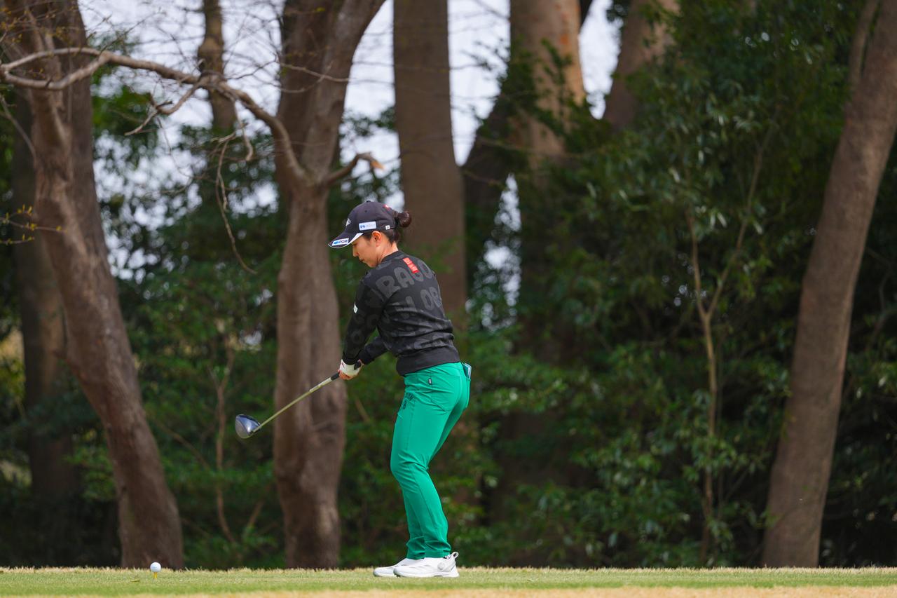 画像 : 2番目の画像 - 笠りつ子　ドライバー連続写真 - みんなのゴルフダイジェスト