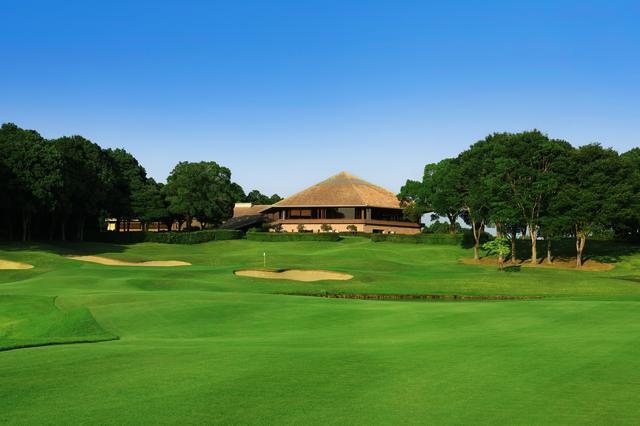 画像: グレンオークスの18番ホール（提供：アコーディア・ゴルフクラブ）