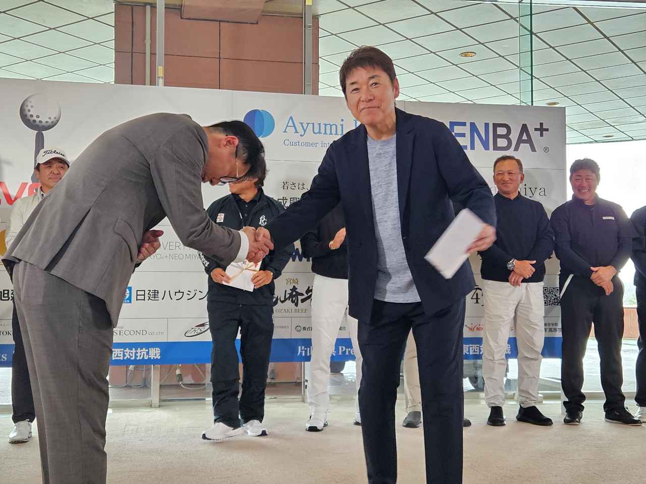 画像: 最終結果は両軍オールスクエアの引き分けで終了。チームニアピンは西軍が獲得した