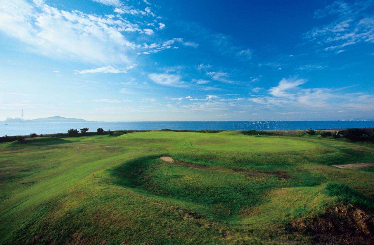 画像: 打った球が風で戻る!? 海底炭鉱の跡地に造られた「若山GC梶コース」。山口県にある“日本のリンクス”の歴史【ラウンド中の小ネタに使えるゴルフ知識 #54】 - みんなのゴルフダイジェスト