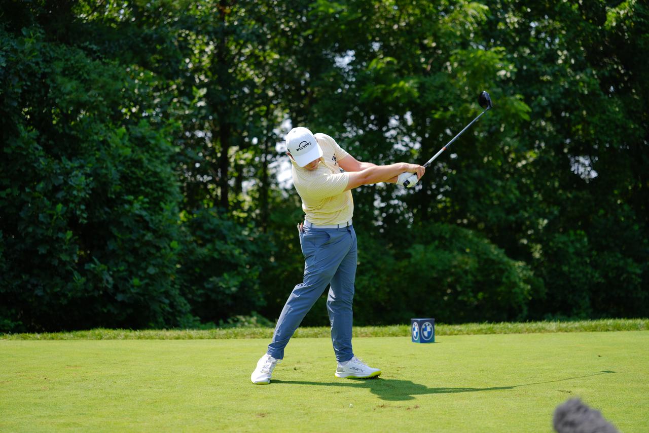 画像 : 9番目の画像 - マシュー・フィッツパトリックのドライバー連続正面写真※2025年BMW選手権（撮影/岩本芳弘） - みんなのゴルフダイジェスト