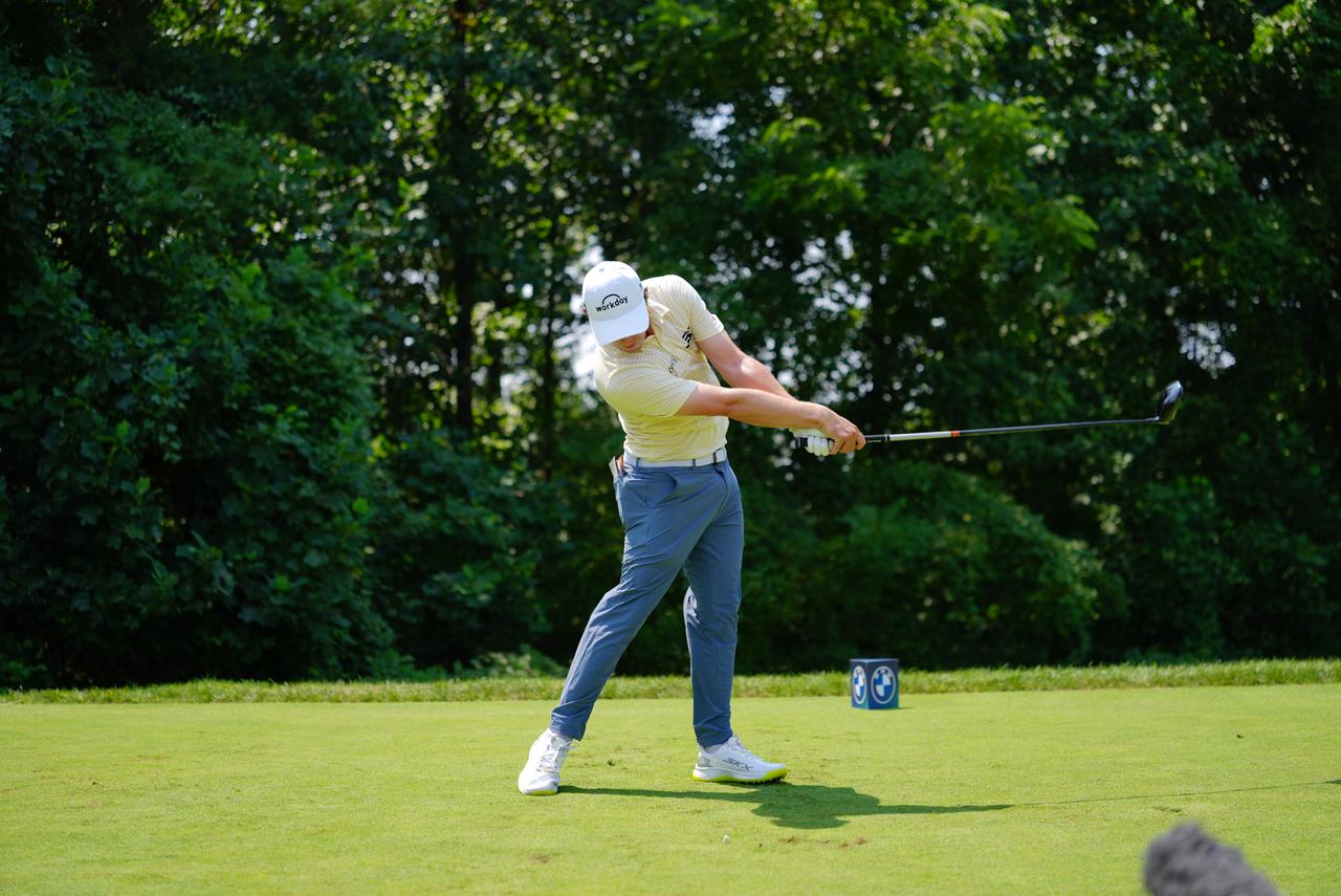 画像 : 8番目の画像 - マシュー・フィッツパトリックのドライバー連続正面写真※2025年BMW選手権（撮影/岩本芳弘） - みんなのゴルフダイジェスト