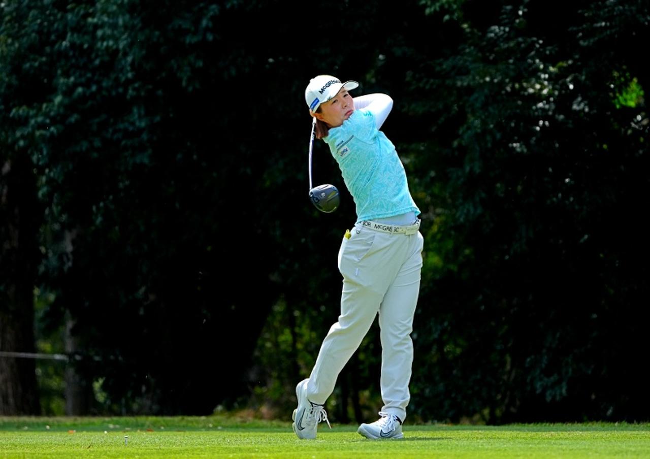 画像 : 9番目の画像 - 【写真】永峰咲希のドライバーショット連続写真（撮影/岡沢裕行） - みんなのゴルフダイジェスト