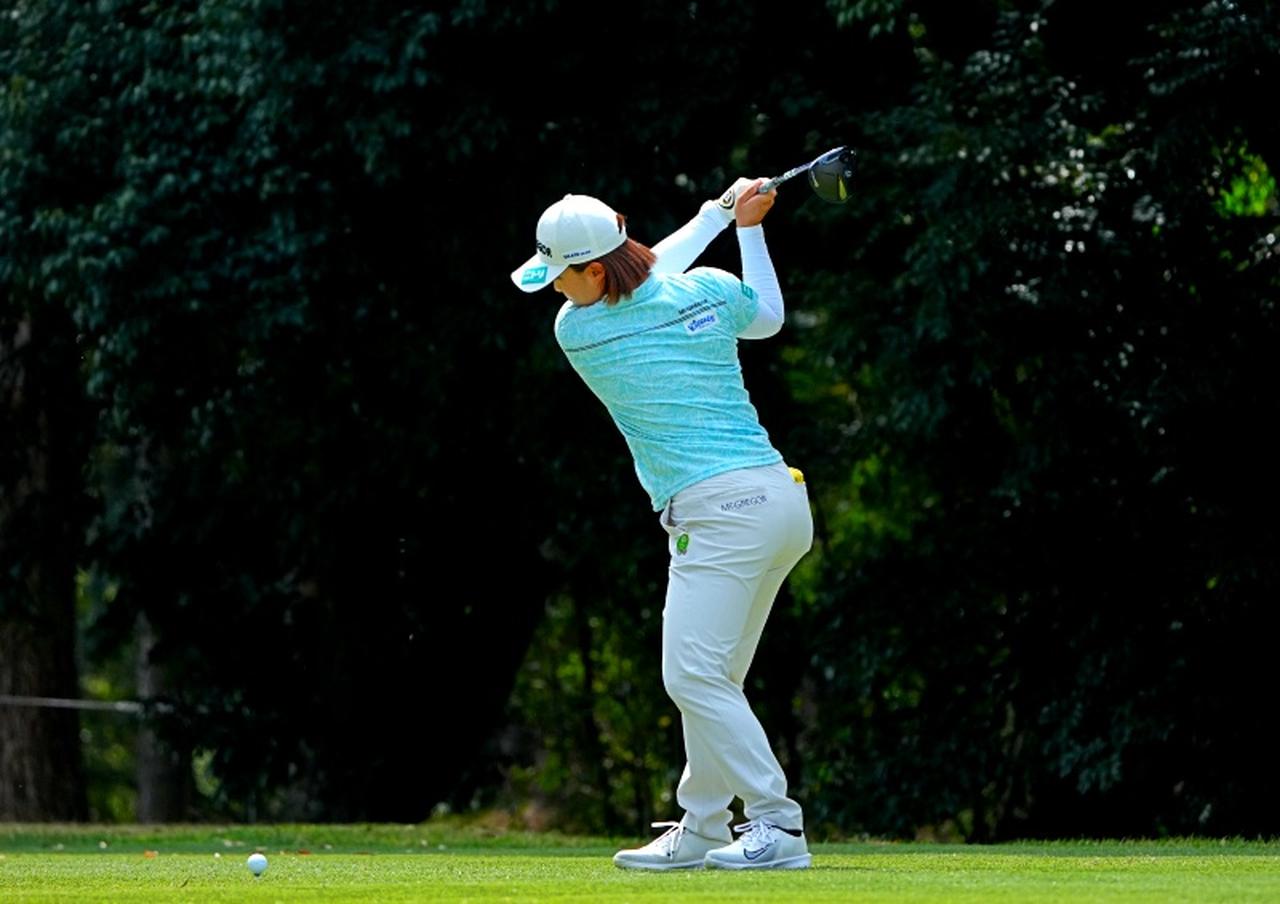 画像 : 4番目の画像 - 【写真】永峰咲希のドライバーショット連続写真（撮影/岡沢裕行） - みんなのゴルフダイジェスト