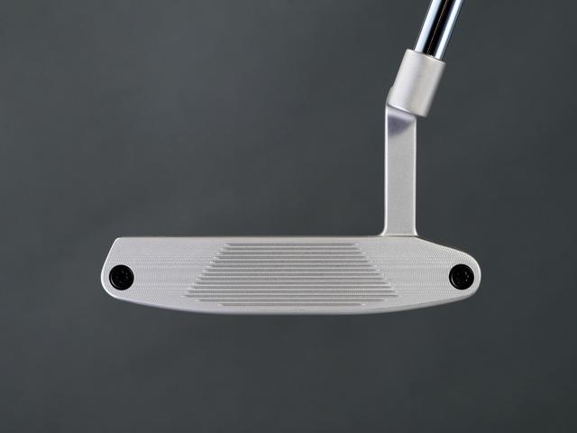 画像: 精密なミルドフェースは正確な転がりと抜群のフィーリングを生む