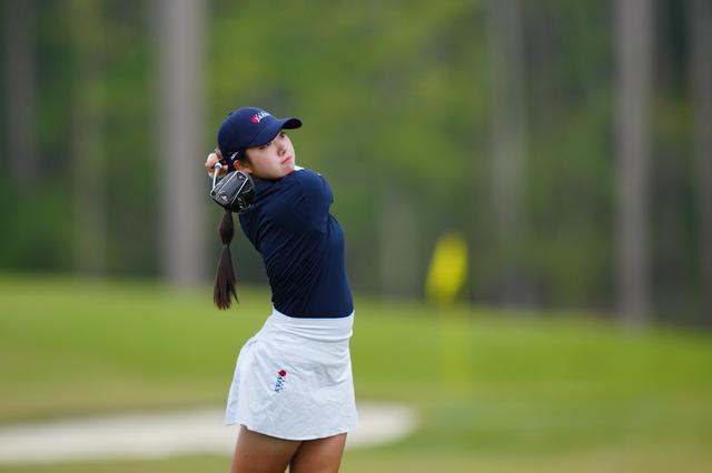 画像: 残念ながら予選突破はならなかった岩永杏奈。横田は「ボールコンタクトの良さなど、高い技術力を持つ」と言う