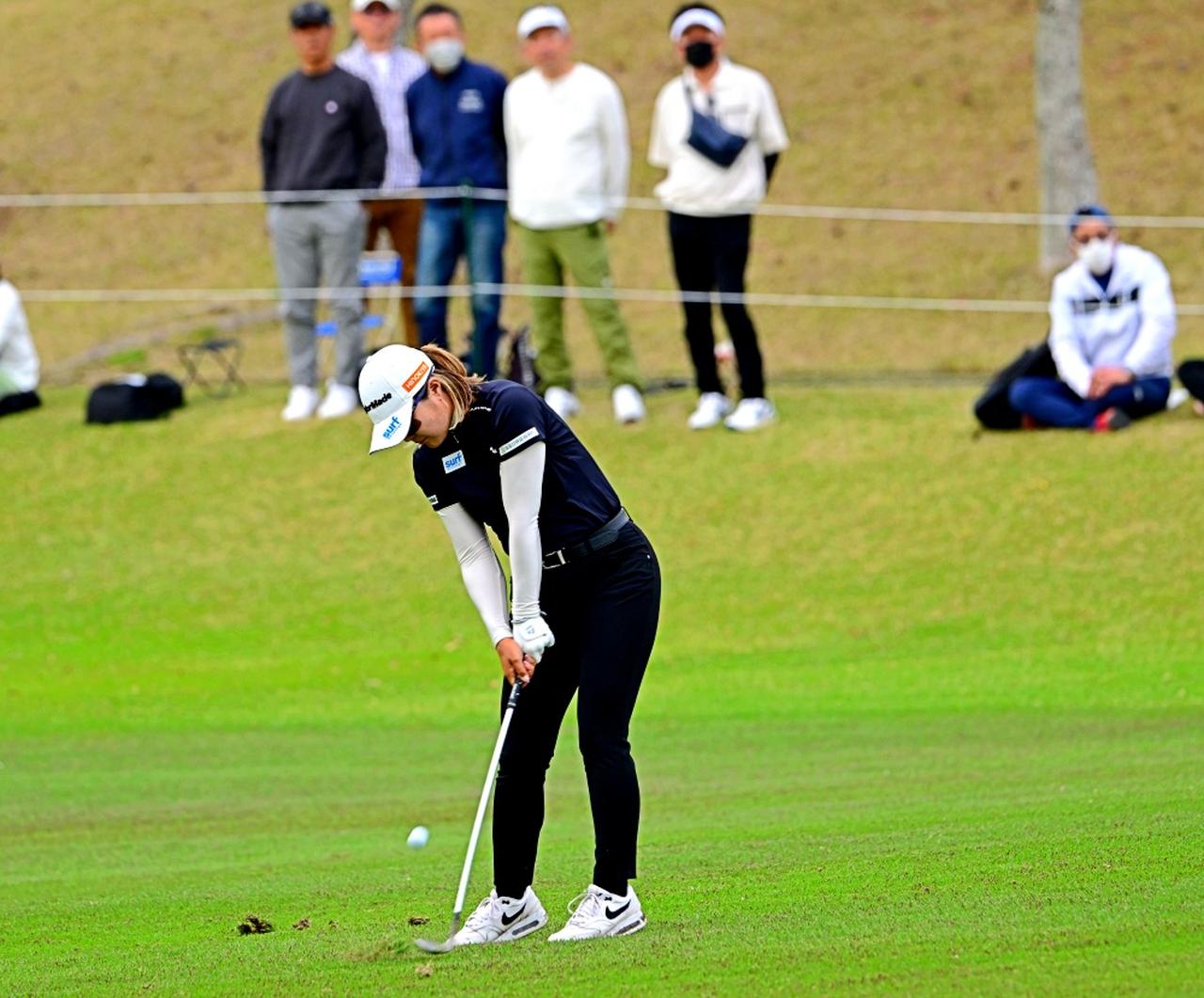 画像 : 7番目の画像 - 高橋彩華のプレーオフのウェッジショット連続写真（撮影/有原裕晶） - みんなのゴルフダイジェスト