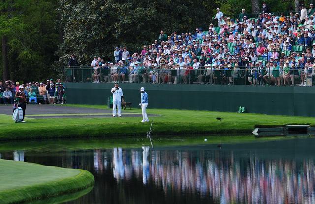 画像: あっ! クラブが!