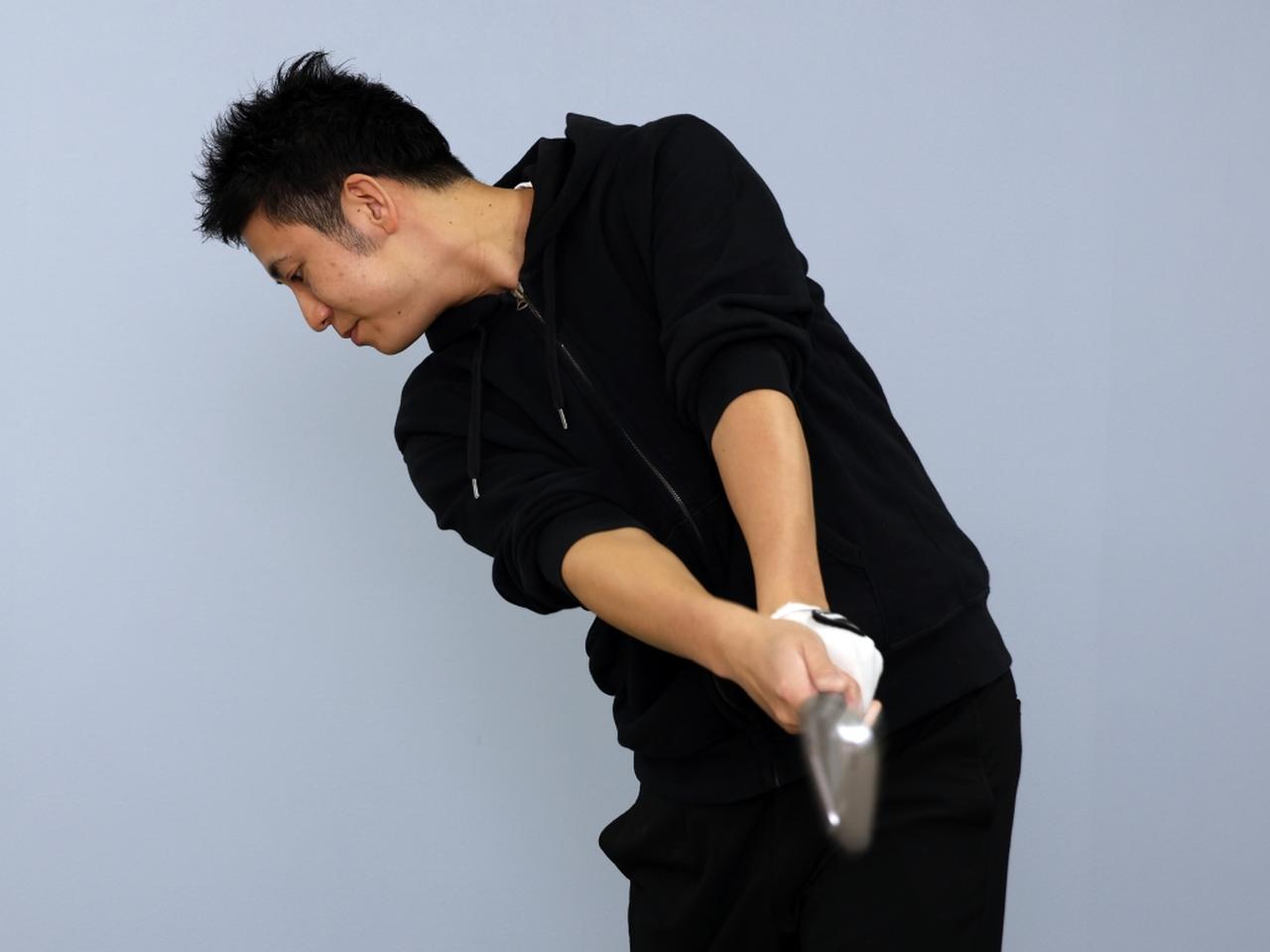 画像: フォロースルーはどう作る？ ボールに当てることを覚えたビギナーが知っておきたい、次のステップに進むためのポイント - みんなのゴルフダイジェスト