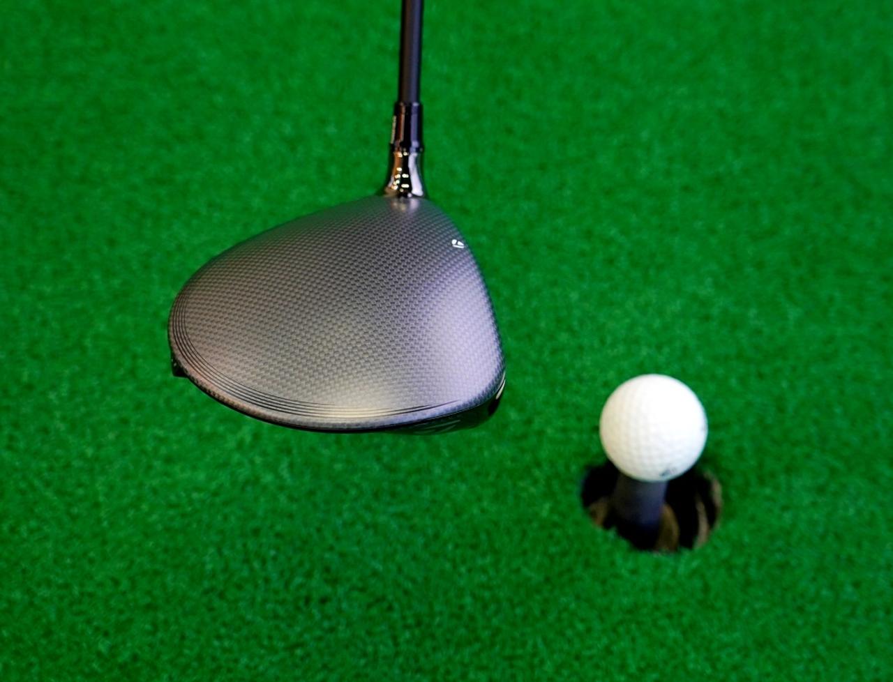 画像: ドライバーの左へ行くミスを直す！ フックが止まる正しいクラブの握り方を解説 - みんなのゴルフダイジェスト