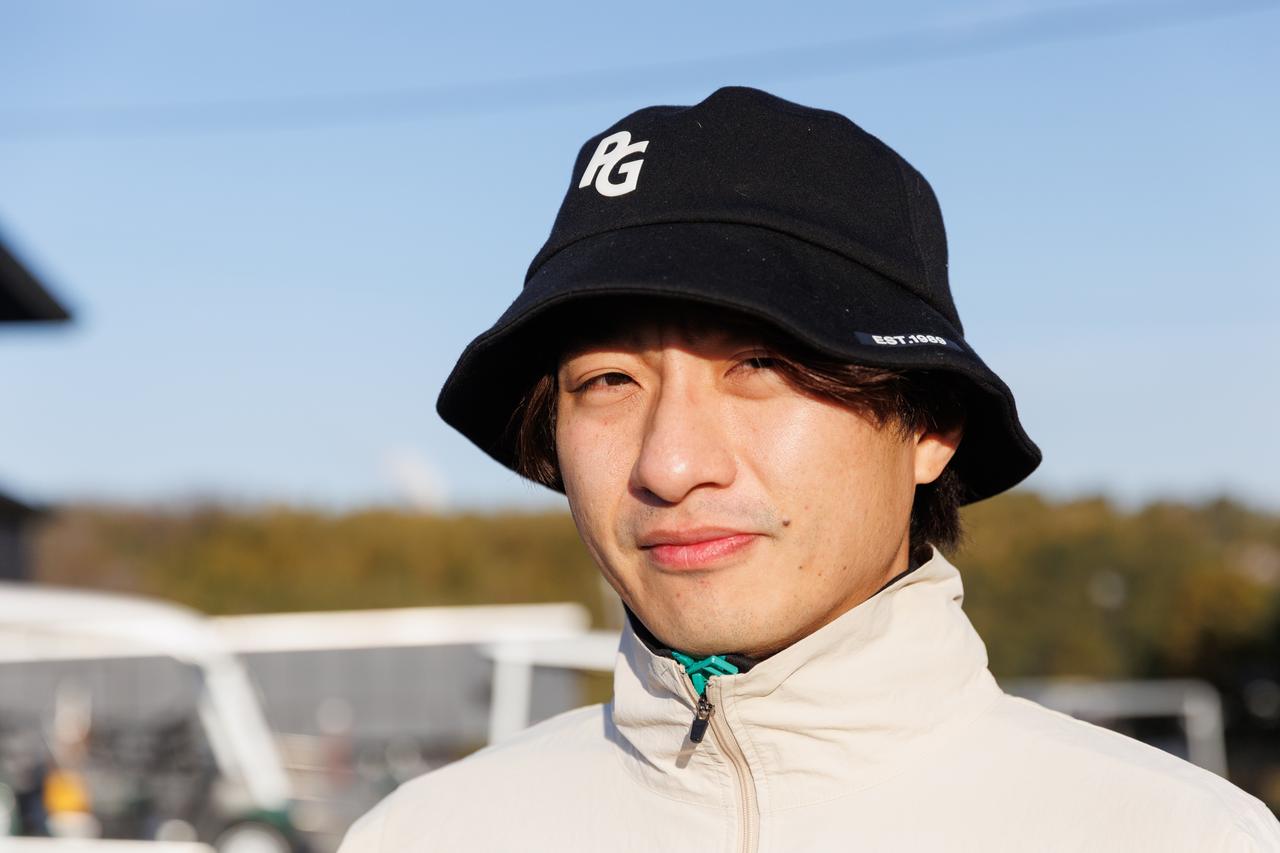 画像: ポップな「PG」ロゴがアクセントとなっている黒ハット