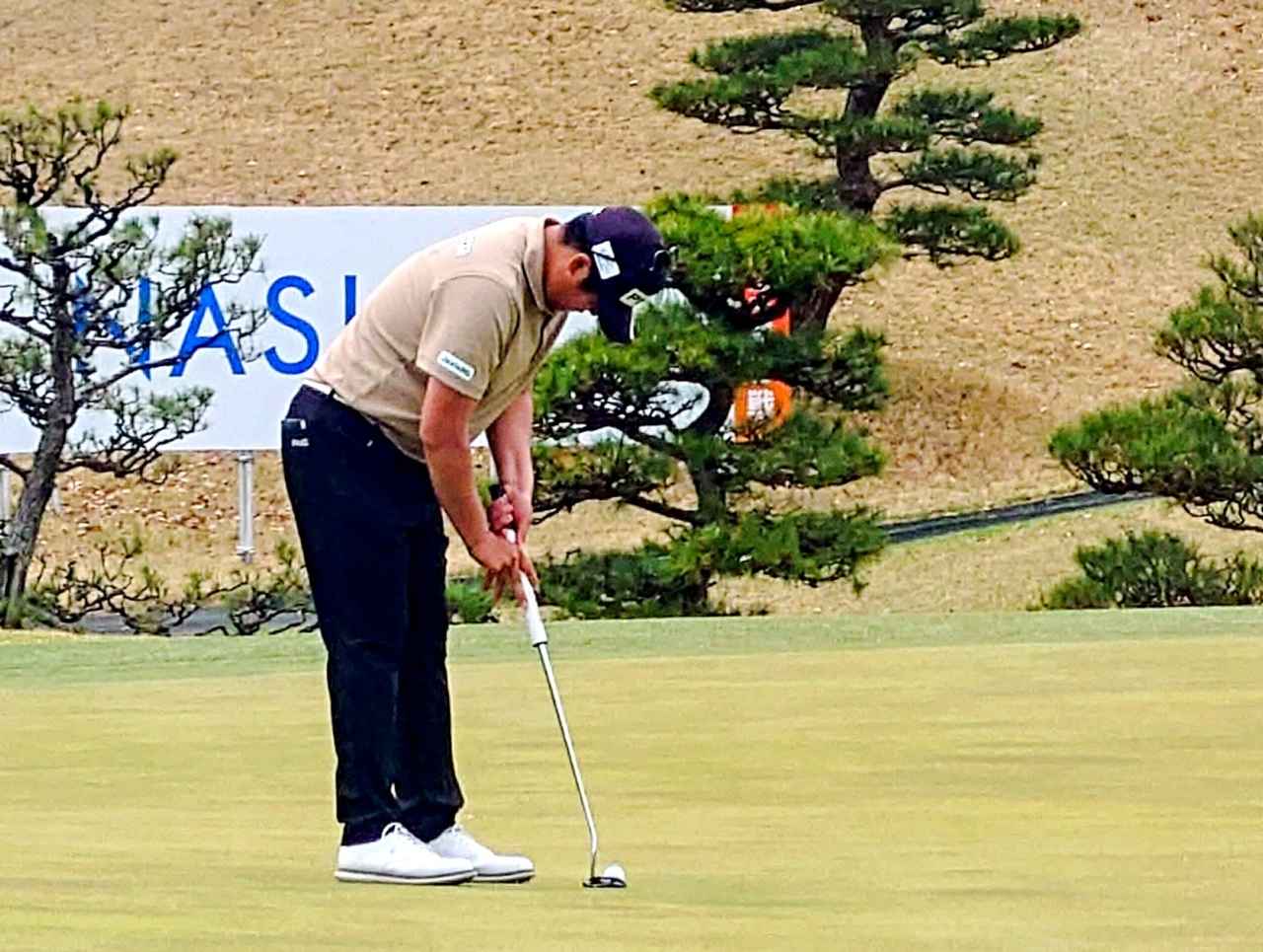 画像: 国内男子開幕戦「東建カップ」3日目（第2ラウンド）8アンダーで単独トップの水田竜昇もここで指導を受けていた