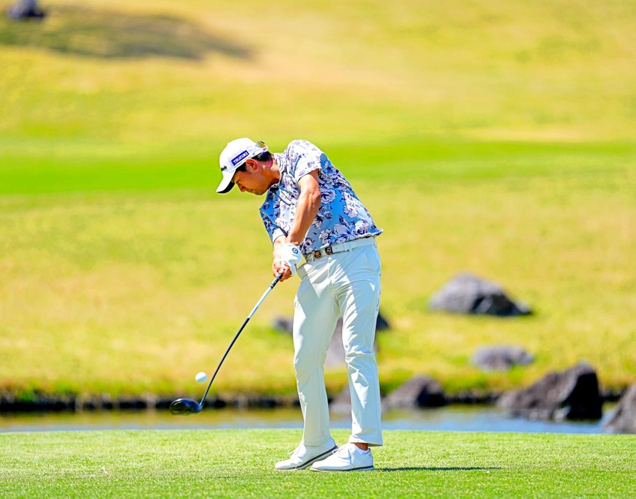 画像 : 7番目の画像 - 石坂友宏のドライバーショット連続写真（撮影/姉崎正） - みんなのゴルフダイジェスト