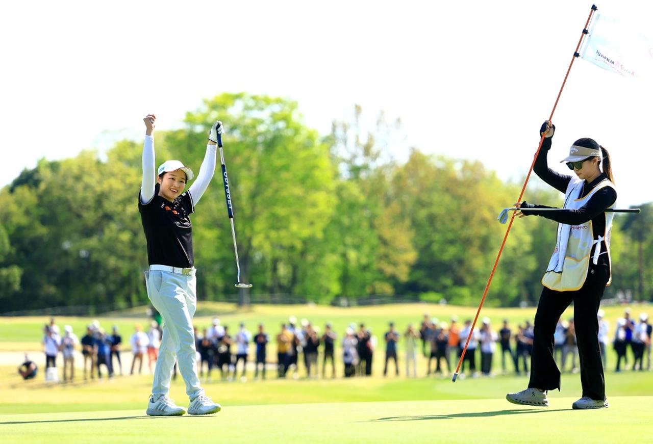 画像: バックナインでは4バーディノーボギーとスコアを戻して、通算10アンダーでツアー2勝目を飾った