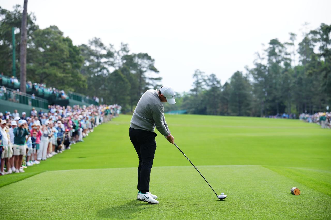 画像 : 7番目の画像 - マスターズ練習日に撮影されたローリー・マキロイのドライバー後方連続写真！ - みんなのゴルフダイジェスト