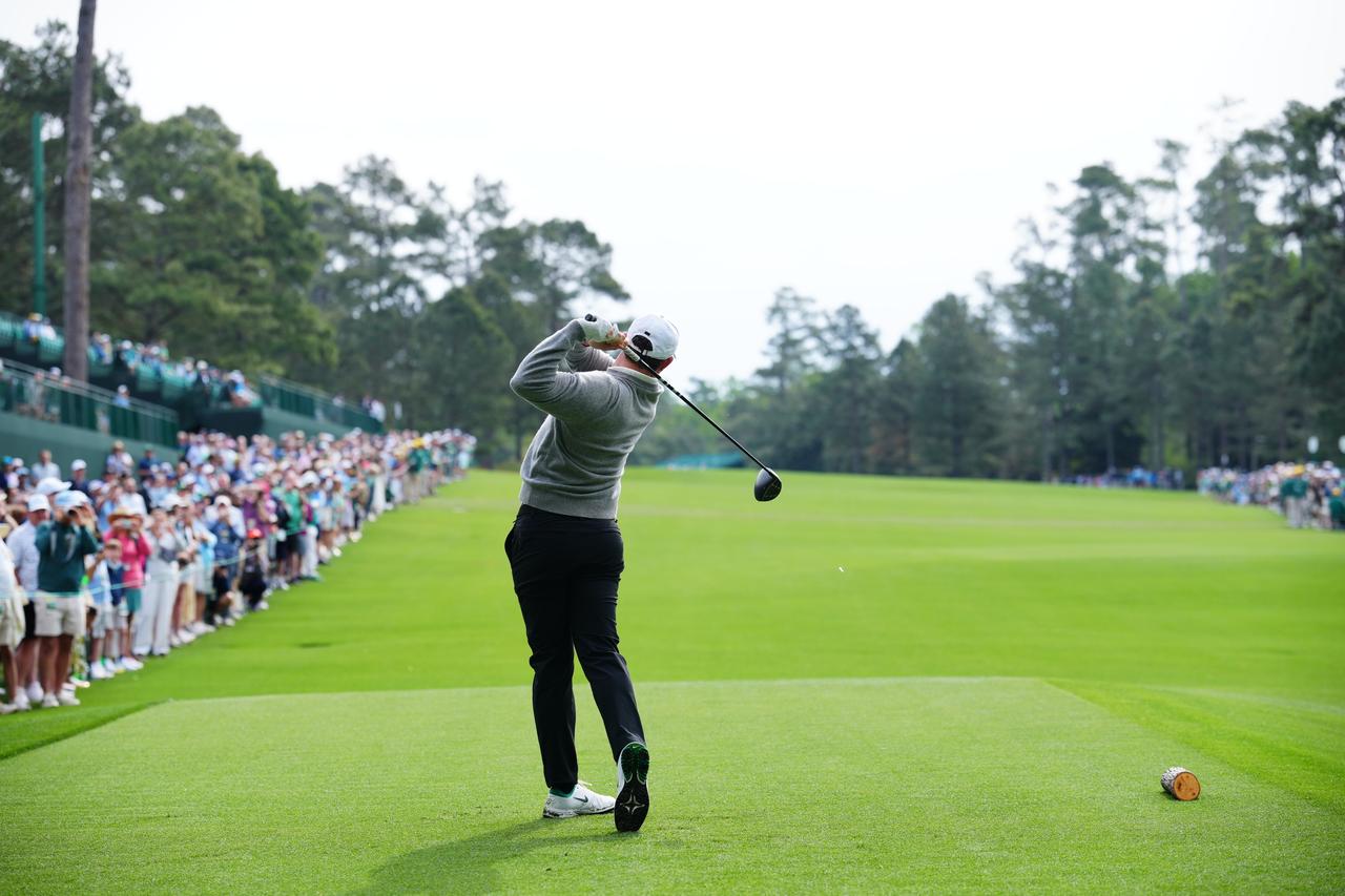 画像 : 10番目の画像 - マスターズ練習日に撮影されたローリー・マキロイのドライバー後方連続写真！ - みんなのゴルフダイジェスト