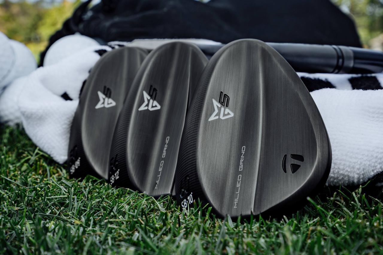 画像: クローム仕上げに比べ太陽光の反射を抑え、ショットに集中しやすい環境を作るという（提供：テーラーメイド ゴルフ株式会社）