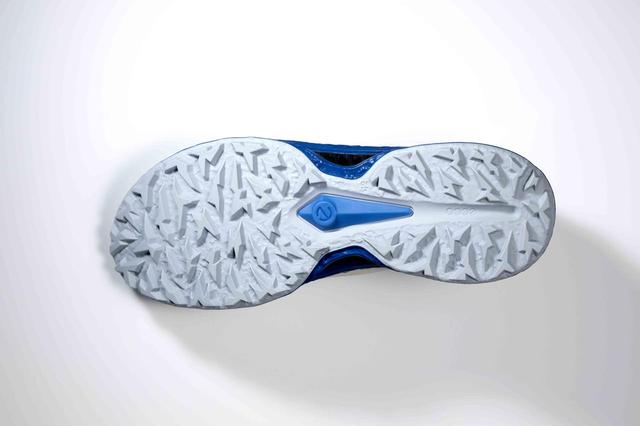 画像4: BOA®タイプはクッション入りのシュータンタイプに進化。ダイヤルの甲当たりを和らげ快適なフィット感が得られる。Li2BOAを採用、ダイヤルを左右に巻き戻す微調整が可能。4万9500円（税込）