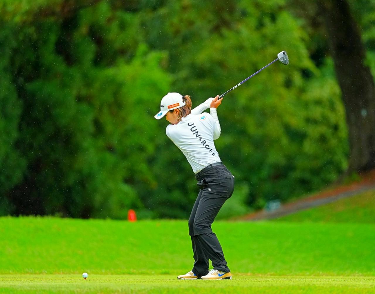 画像 : 4番目の画像 - 高橋彩華のドライバーショット連続写真（撮影/姉崎正） - みんなのゴルフダイジェスト