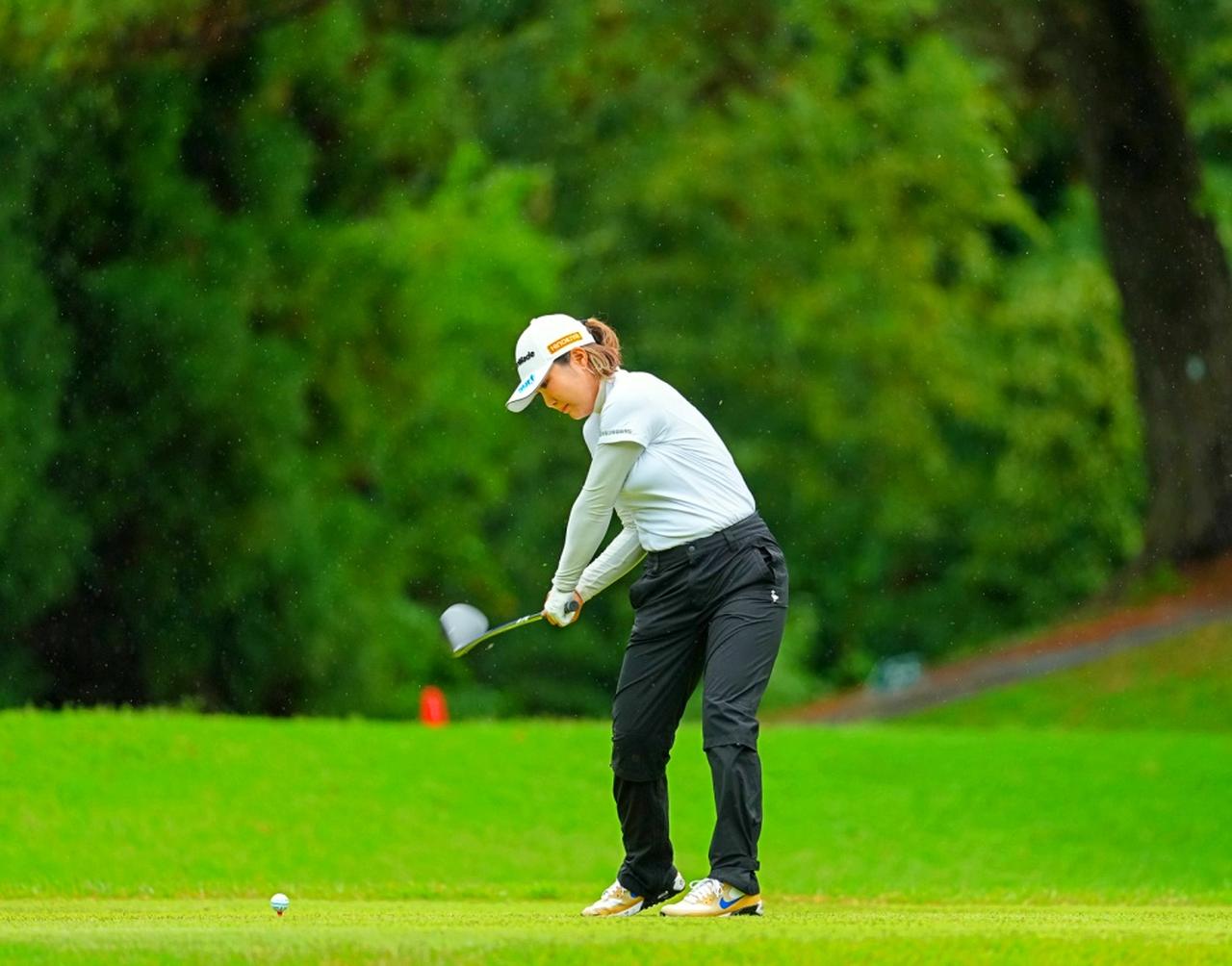 画像 : 6番目の画像 - 高橋彩華のドライバーショット連続写真（撮影/姉崎正） - みんなのゴルフダイジェスト