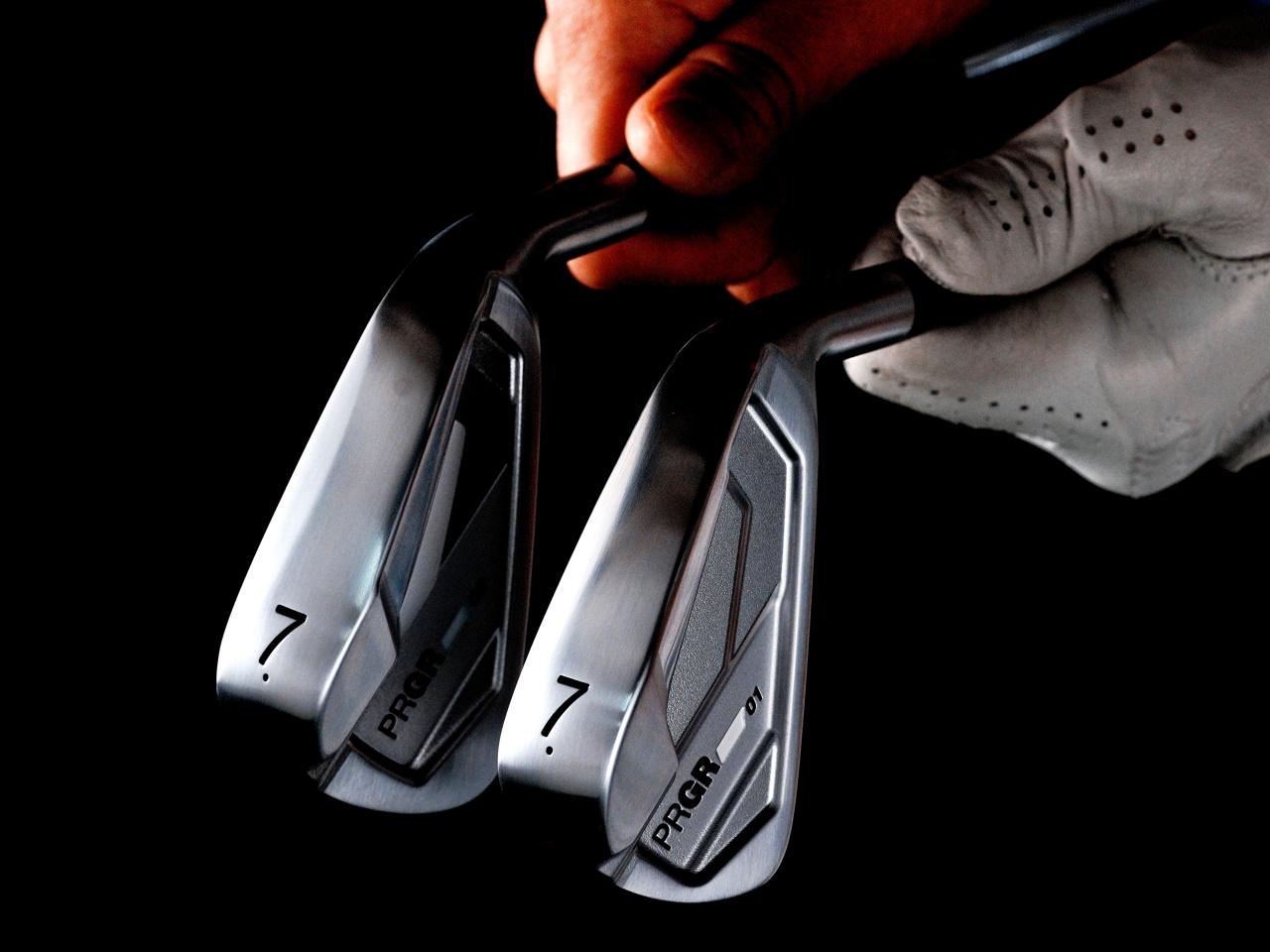 画像: ｢両モデルともインパクトの抜けがとても良いです｣と西田プロが気に入った、01と02両モデルに備わるハーフムーンソール。ソールの前側が三日月状にグラインドされている