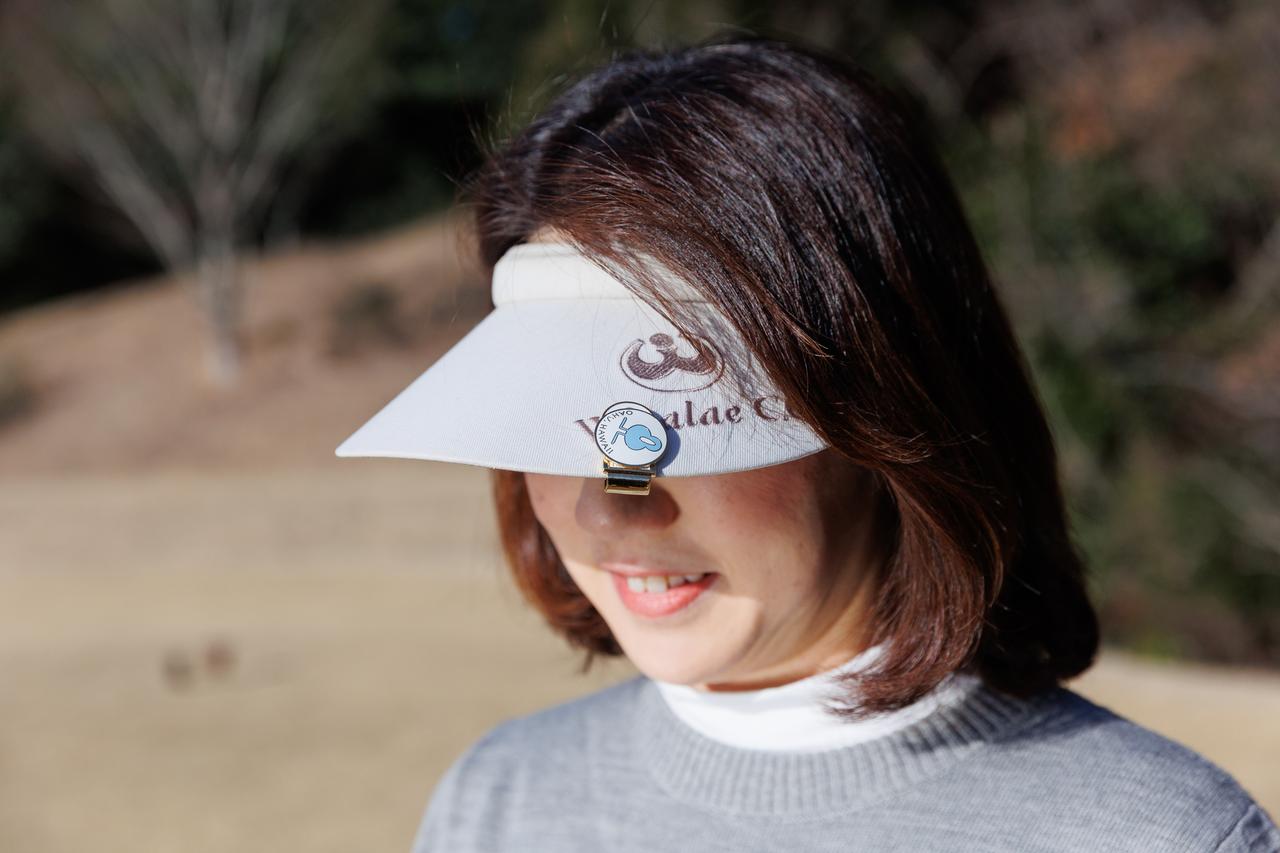 画像: 大きめデザインのハワイのワイアラエCCのサンバイザー