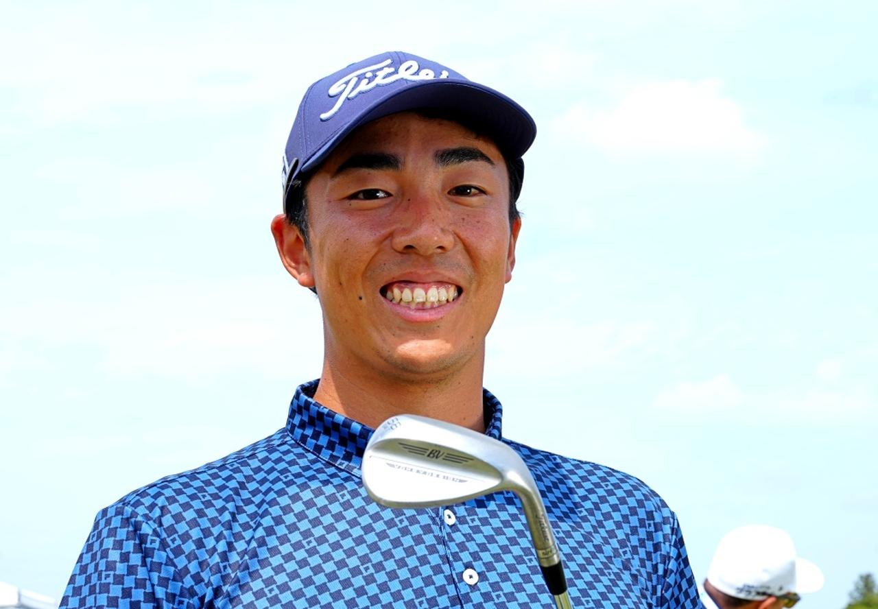 画像: アプローチもバンカーも打ちやすいという杉原大河（撮影/岡沢裕行）