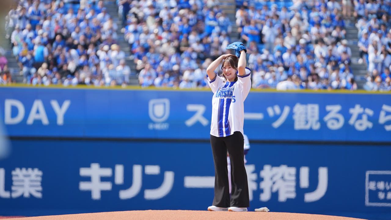 画像: 「5点」の投げに思わず頭を抱えてしまった都