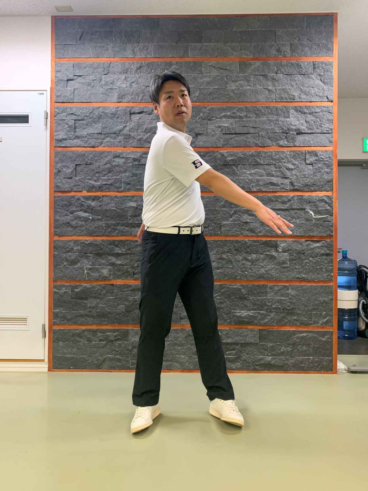 画像2: 2タイプ／両足の内側を浮かせると体がスムーズに回る