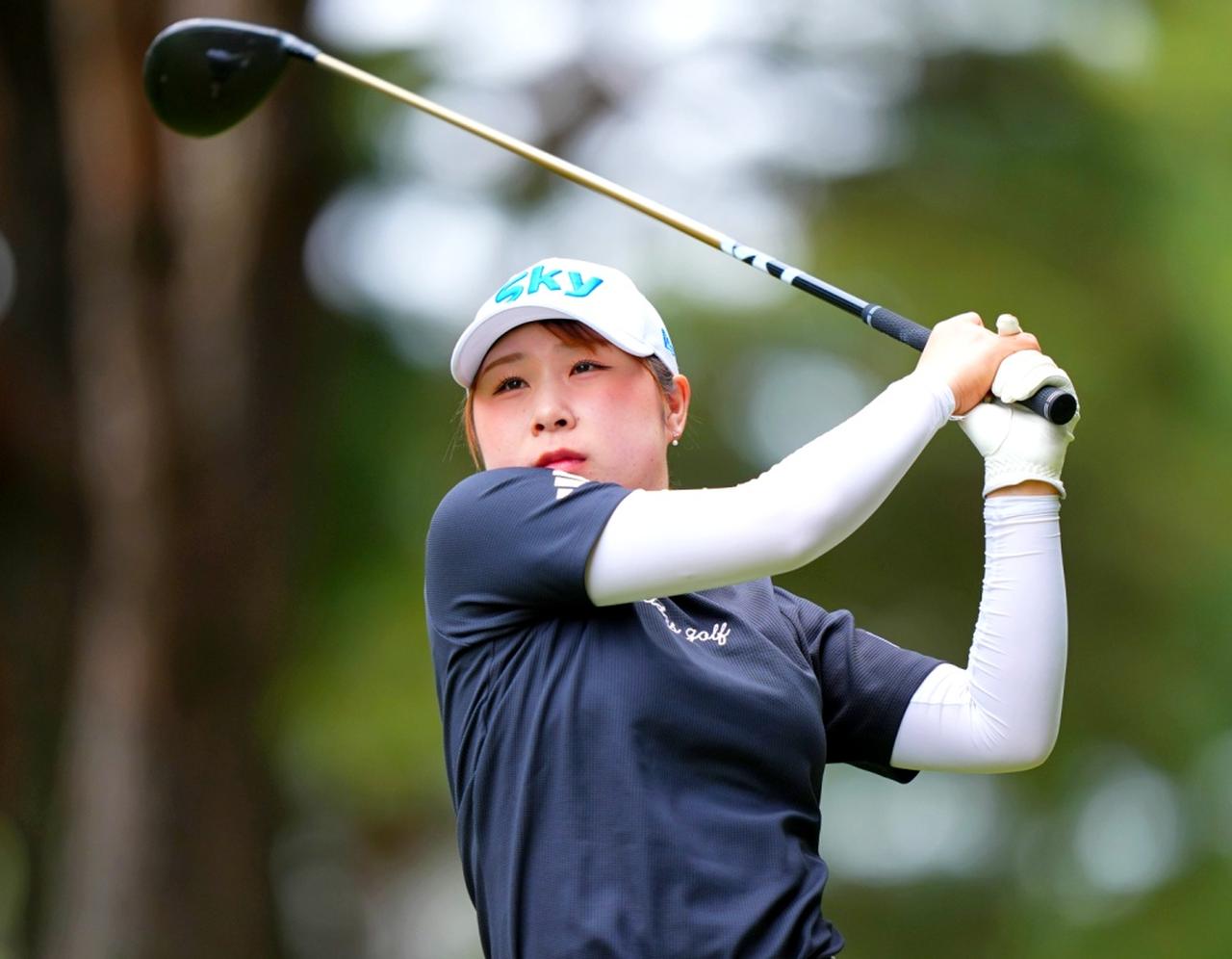 画像: ツアー2勝目を目指す荒木優奈が2位スタート(撮影/姉崎正)
