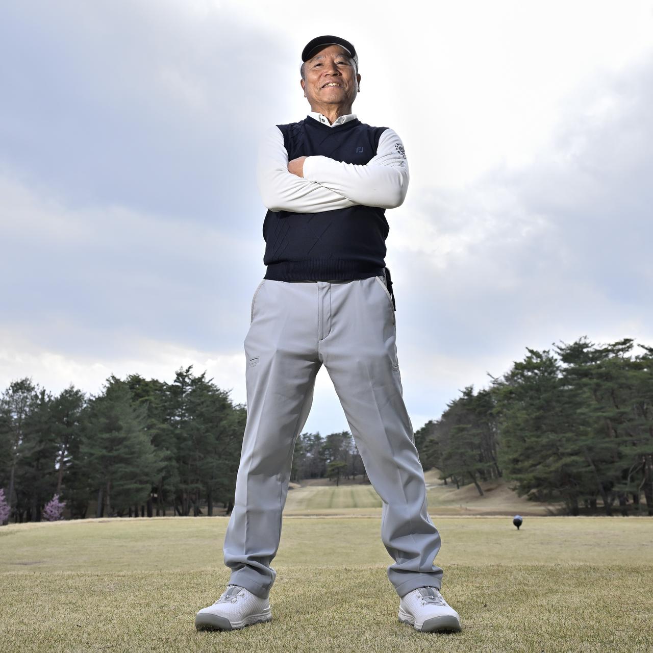 画像1: 78歳でシングル入り達成の秘訣! 56歳でレフティ転向&70代で人生初レッスンに通う柔軟さ