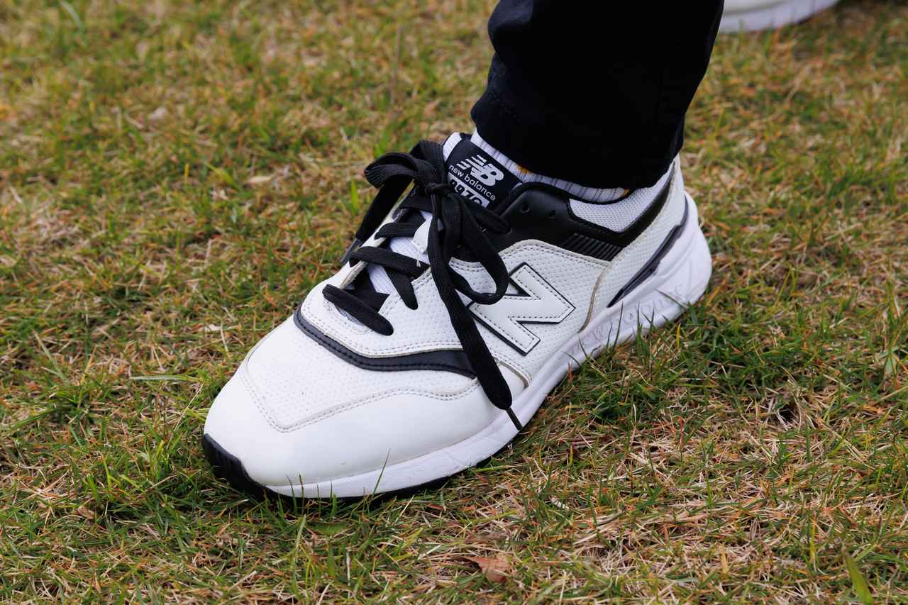 画像: モダンなモノトーンが冴える〈997〉のゴルフモデル