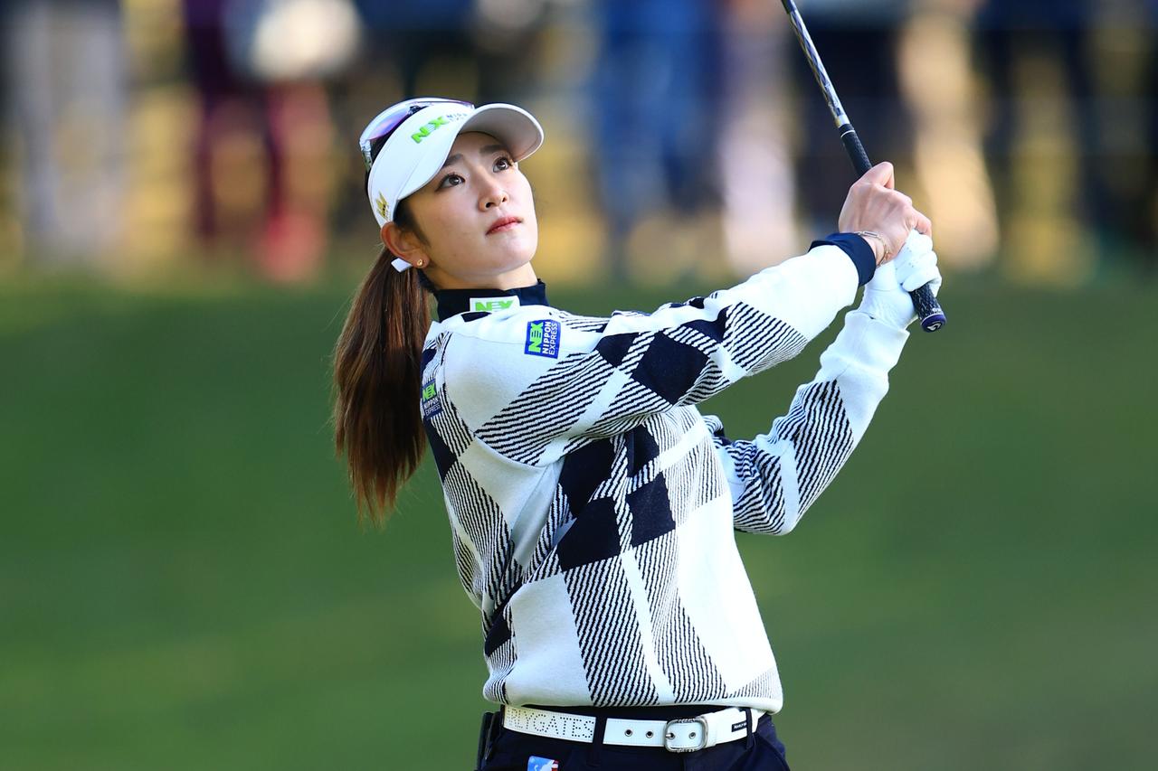 画像: 持ち前の飛距離に方向性が加わり、USLPGAツアーでも上位フィニッシュしている原英莉花（写真は25年伊藤園レディス、撮影/大澤進二）