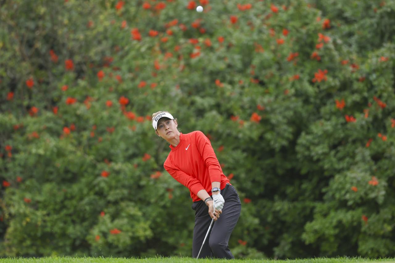 画像: 外してはいけない場所に外してしまったと話すネリー・コルダ（写真／USGA）