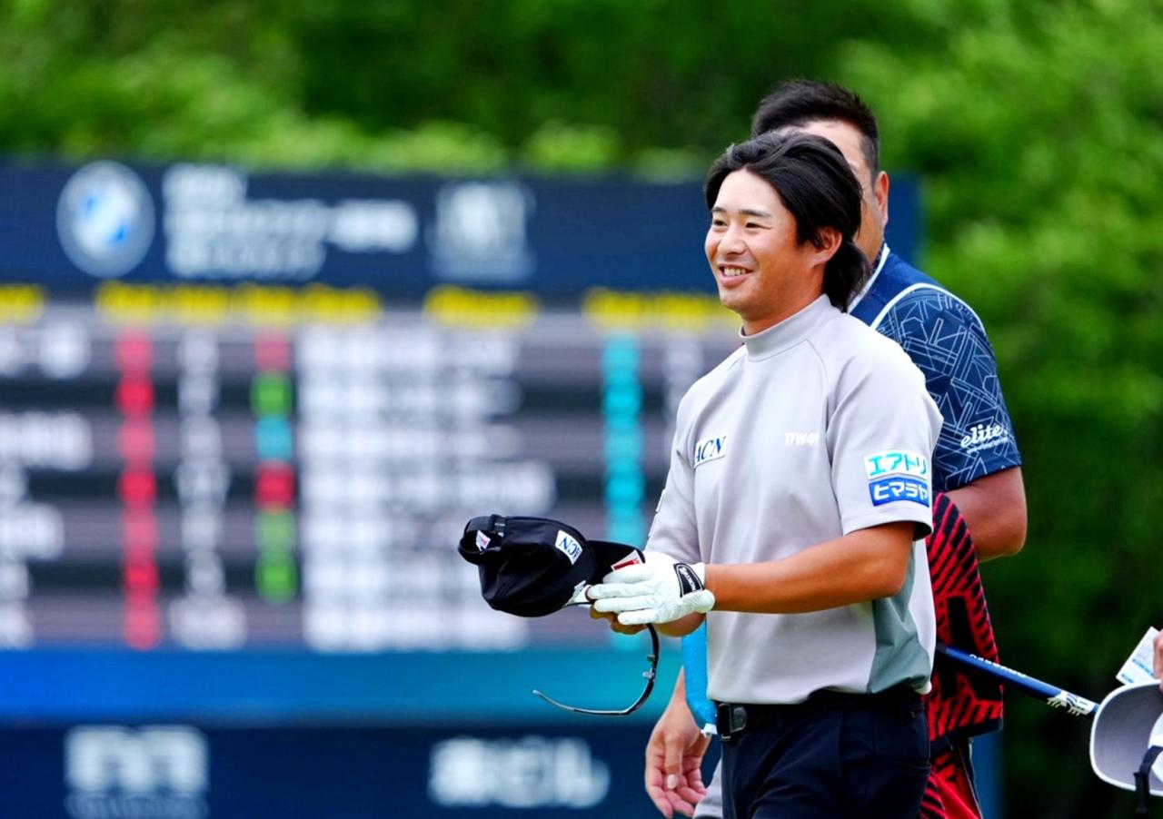 画像: 日本オープン覇者の片岡尚之が2位へ(撮影/岡沢裕行)