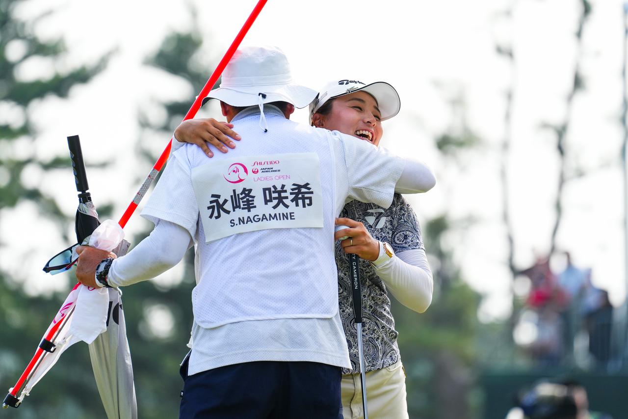 画像: 昨年は永峰咲希が木戸愛とのプレーオフを制して、5年ぶりのツアー通算3勝目を挙げた