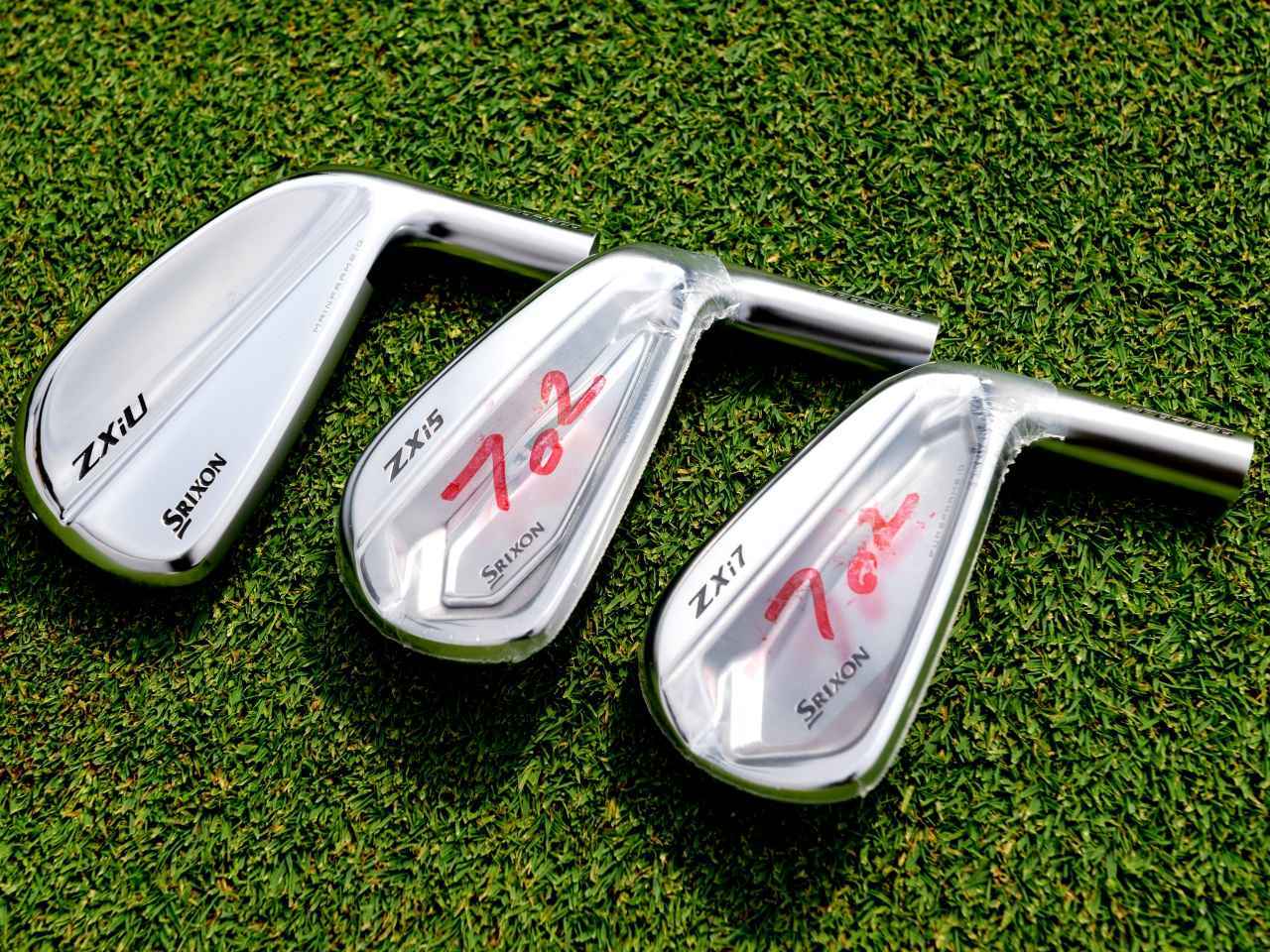 画像: 新モデルと思われる、未発表の「SRIXON ZXi7」「SRIXON ZXi5」「SRIXON ZXiU」も確認