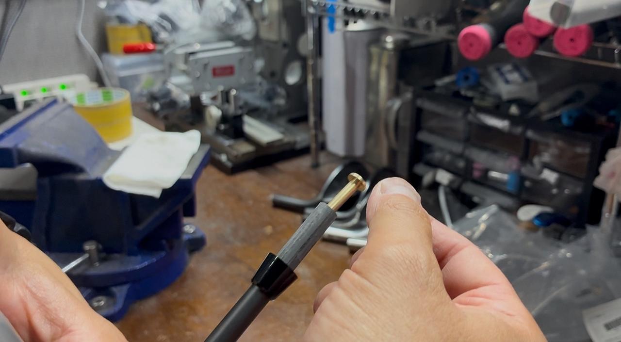 画像: バランスを「D-0」にするために、錘(おもり)を4グラムプラスして調整しました。4グラムまでなら重心に影響を及ぼしません