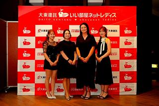左から吉田鈴、後藤未有、渡邉彩香、都玲華