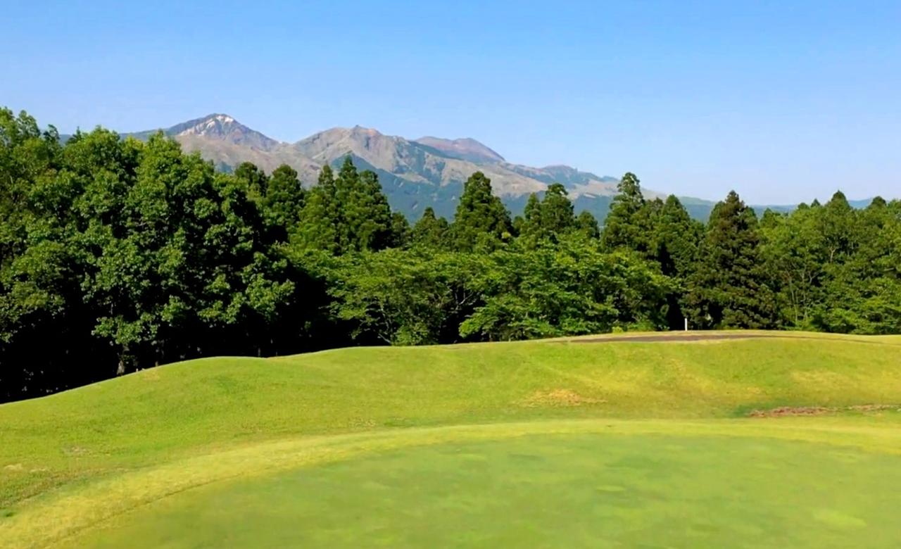 画像: 熊本県の「トライアルゴルフ&リゾート南阿蘇コース」(ホームページより)