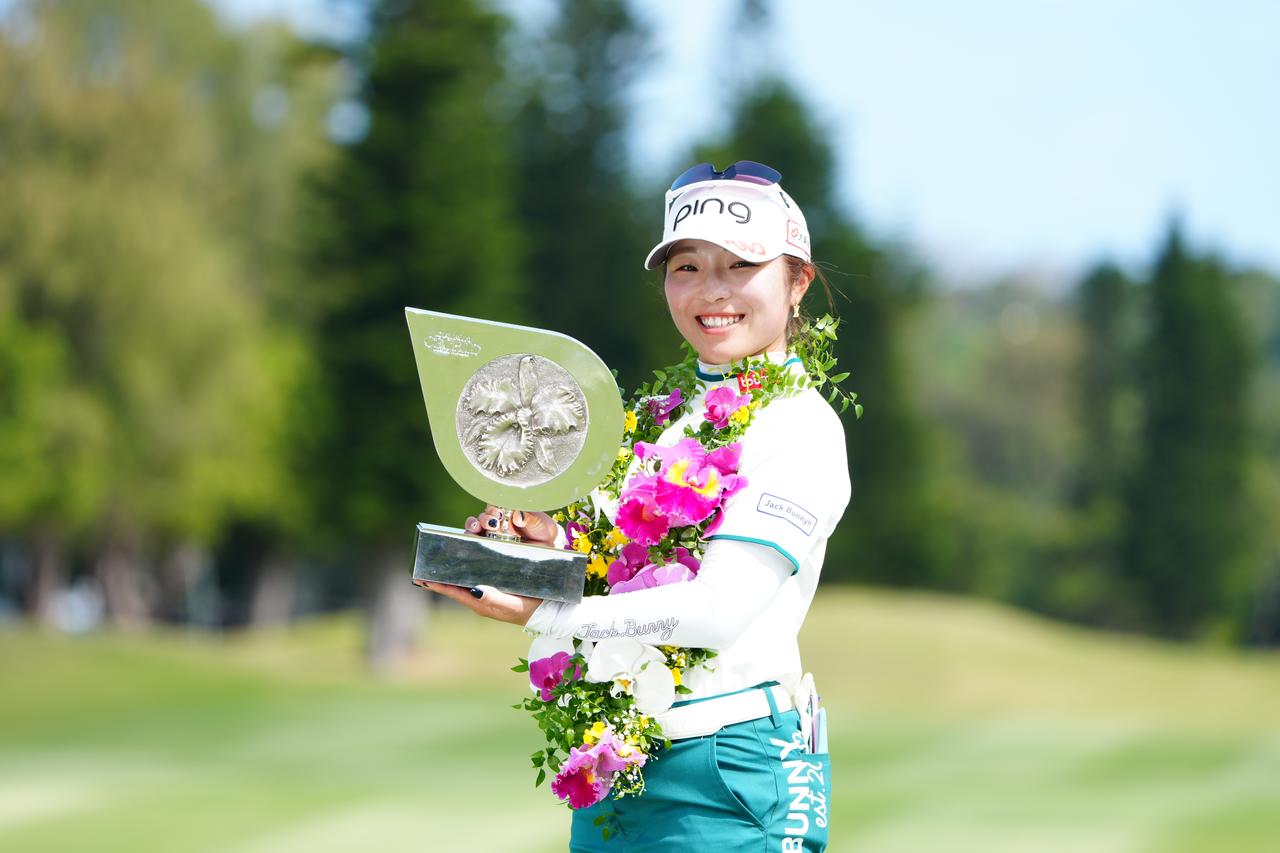画像: 開幕戦で優勝を手にしたのは佐久間朱莉(撮影/岡沢裕行)