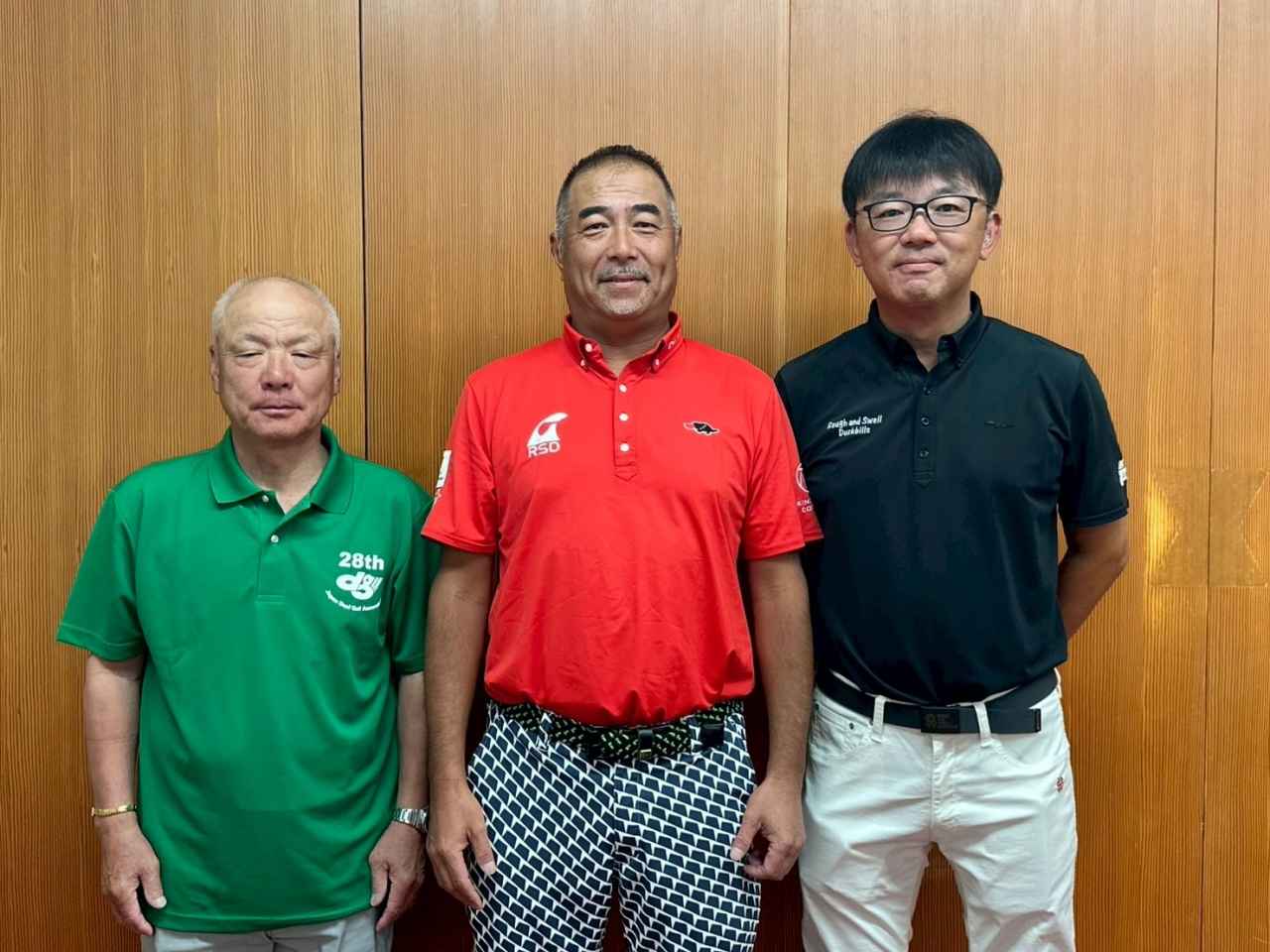 画像: シニア男子:左から、前島和雄さん、野尻房男さん(東京デフリンピック日本代表監督)、渕暢介さん