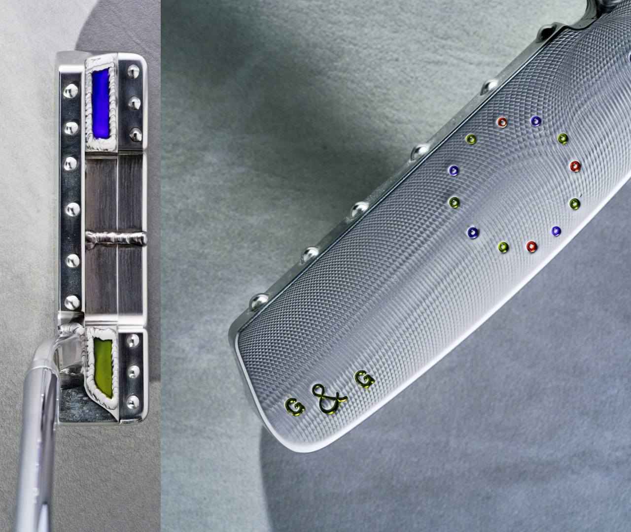 画像: 写真左:ドットやサイトラインなどはすべて溶接でデザインされている/写真右:フェースには「G&G」とモデル名が刻印されている