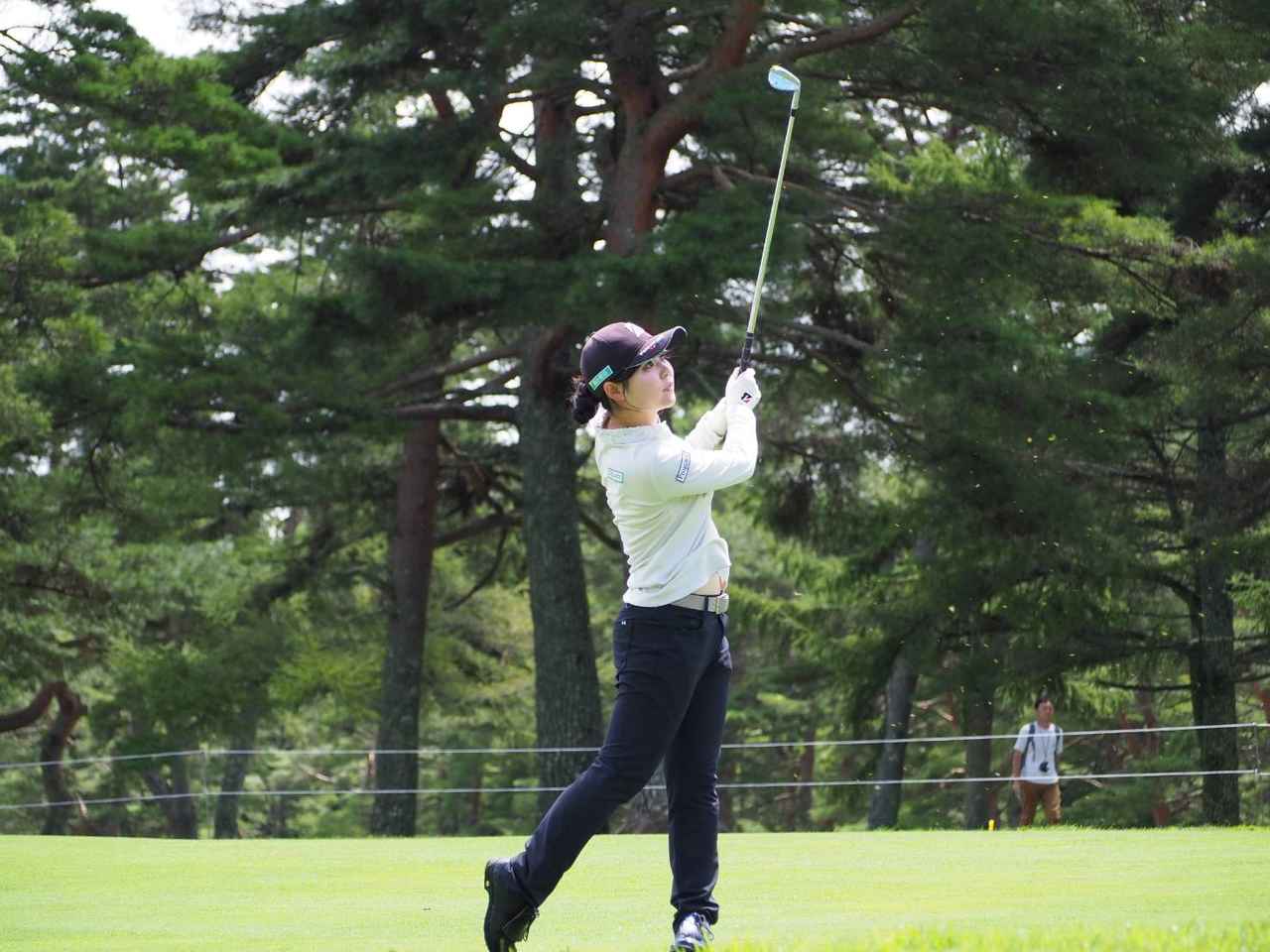画像: 軽井沢で生まれ育ち、競技に出始めたのは6歳。「本当はパターが得意なんですけど、今日は人並みでした（笑）。でも、ドライバーのフェアウェイキープ率はよかったです」