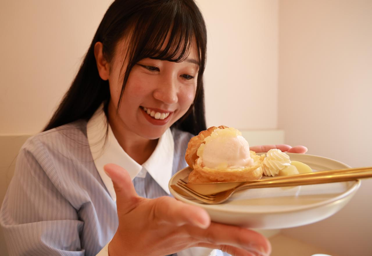 画像: 女子プロの多くがネイルをしているなか、意外にやっていなかった菅沼「長いネイルしている人、よく打てるなって、びっくりしてます!」(菅沼)