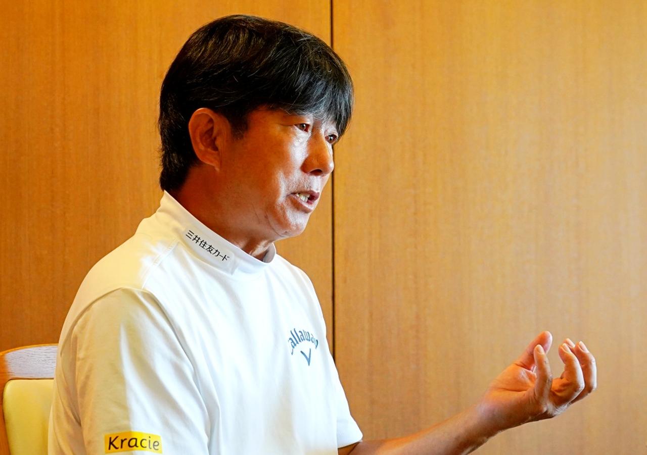 画像: 65歳、70歳までツアープレーヤーとして活躍できるようにトレーニングに励んでいるという深堀