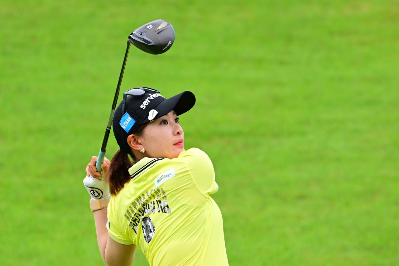 画像: 狙った場所へ正確に運ぶフェードが特徴的な永井花奈(撮影/姉﨑正)