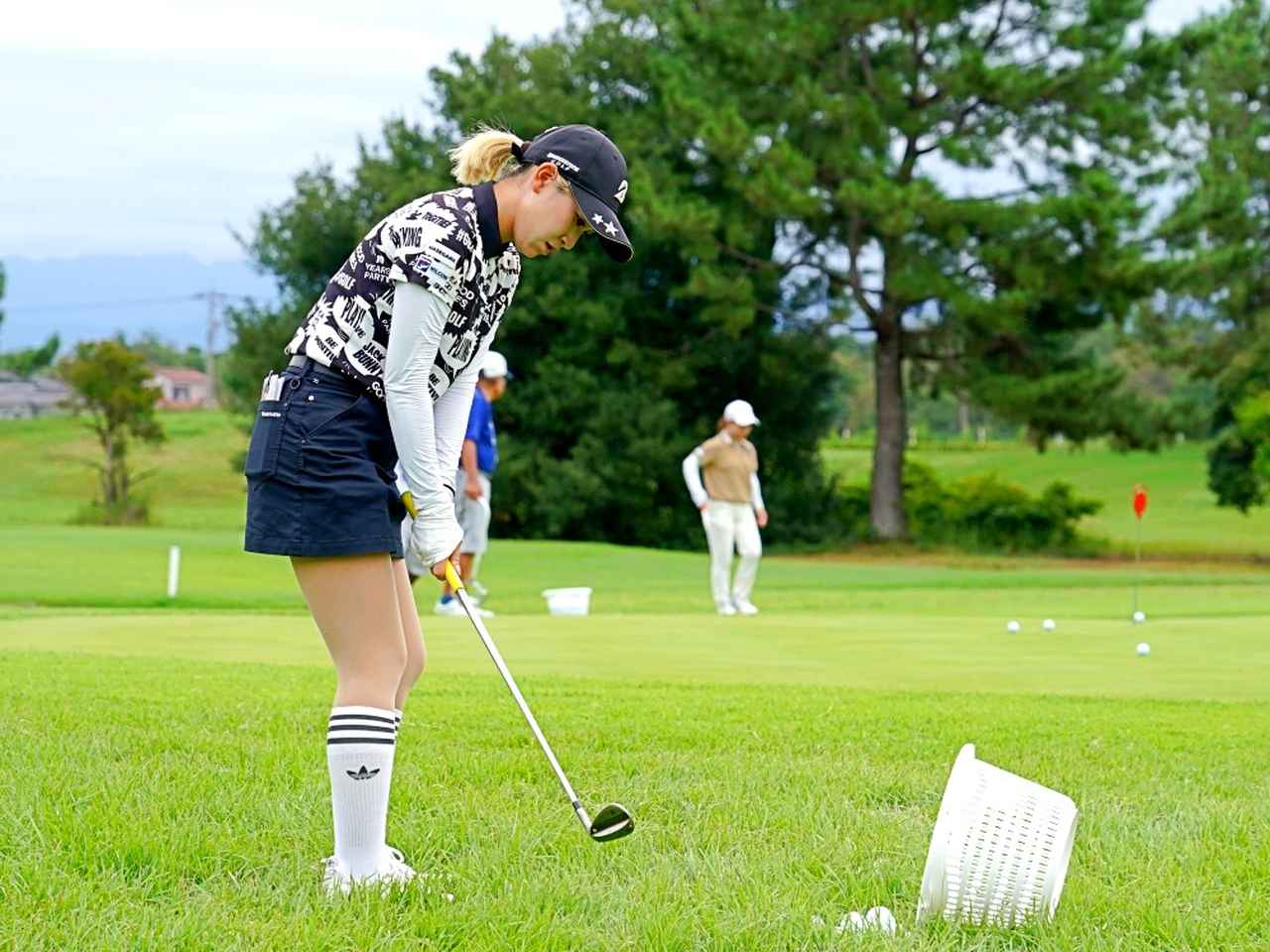 画像 : 2番目の画像 - 【写真】平塚新夢のアプローチショット連続写真 - みんなのゴルフダイジェスト