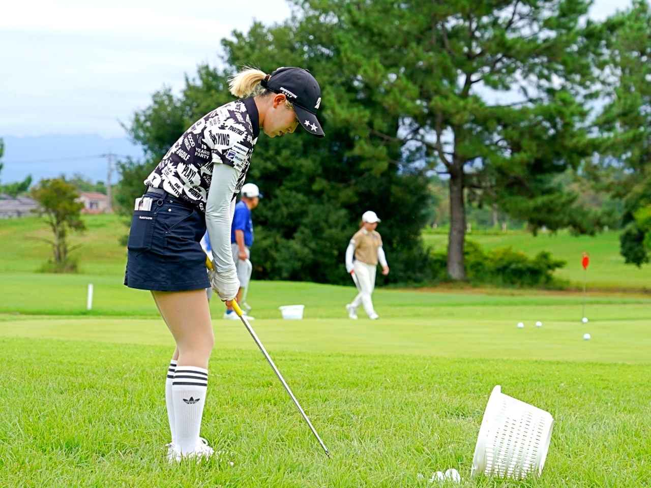 画像 : 1番目の画像 - 【写真】平塚新夢のアプローチショット連続写真 - みんなのゴルフダイジェスト