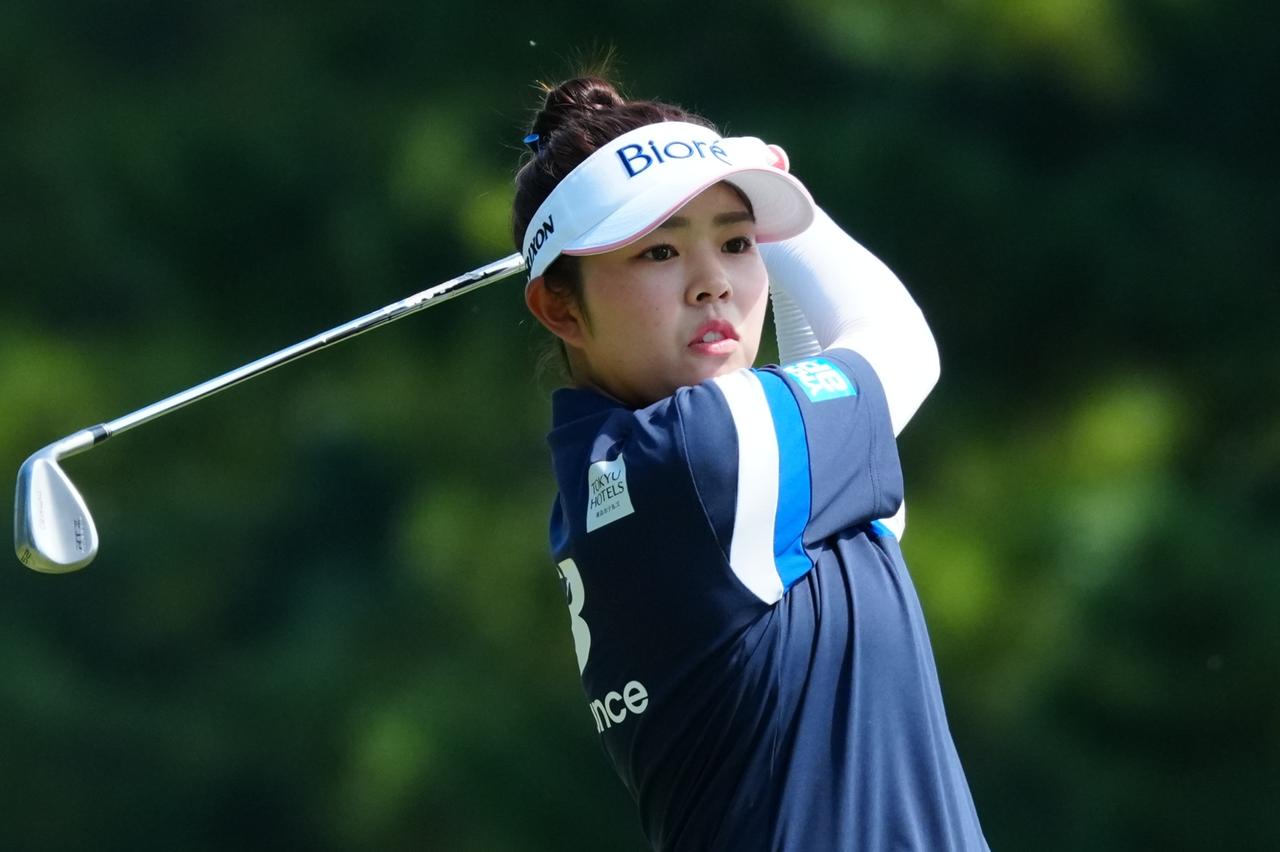 画像: 安定感抜群の山下美夢有。今季3勝目なるか!?(写真は26年日本女子プロゴルフ選手権、撮影/岡沢裕行)